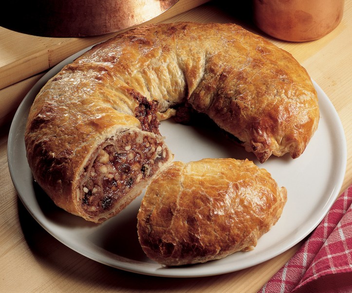 presnitz-friulano-con-frutta-secca